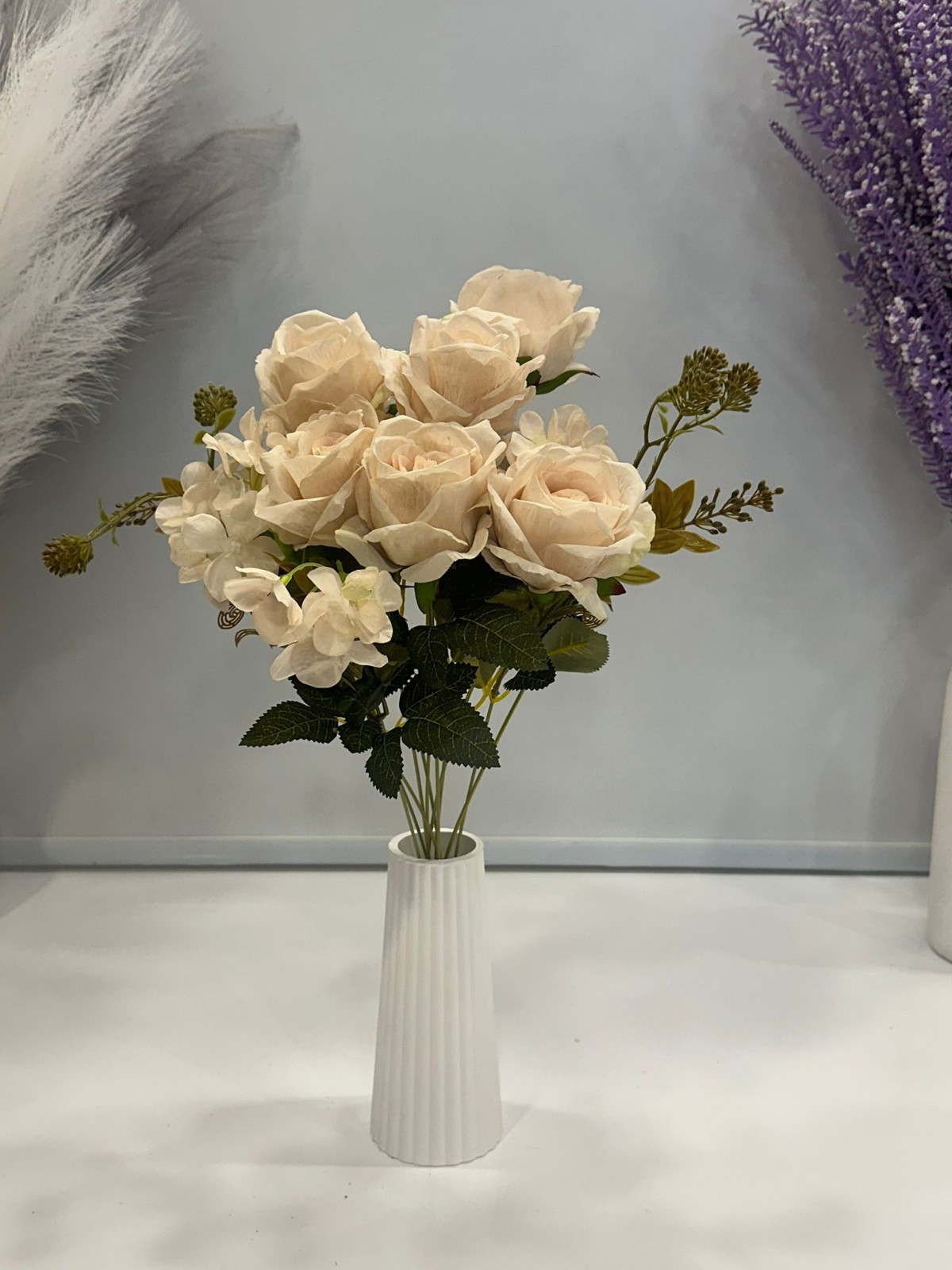 11'DALLI BEJ GÜL DEMETİ YAPAY 1.Cİ KALİTE 50CM BOY 11'DALLI BEJ GÜL DEMETİ YAPAY 1.Cİ KALİTE 50CM BOY