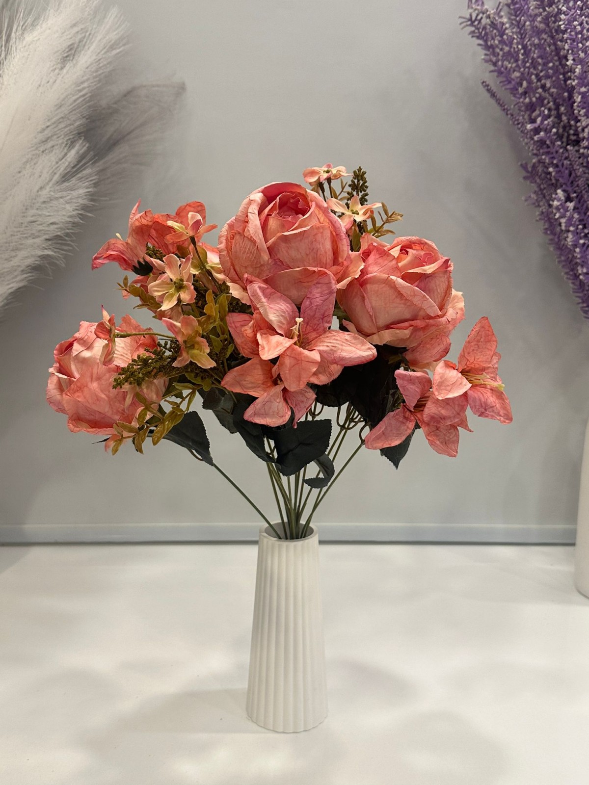 12'DALLI PEMBE TOMRUKLU GÜL DEMETİ YAPAY 1.Cİ KALİTE 50CM BOY 12'DALLI PEMBE TOMRUKLU GÜL DEMETİ YAPAY 1.Cİ KALİTE 50CM BOY