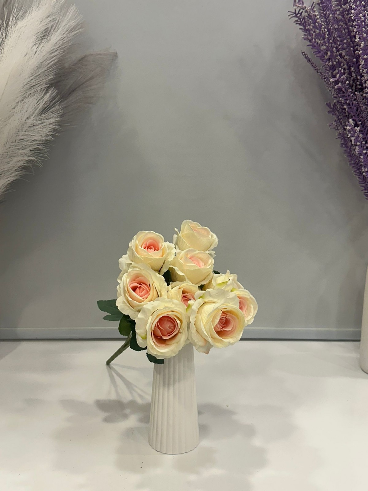 9'LU KREMLİ PEMBE GÜL DEMETİ YAPAY 1.Cİ KALİTE 50CM BOY