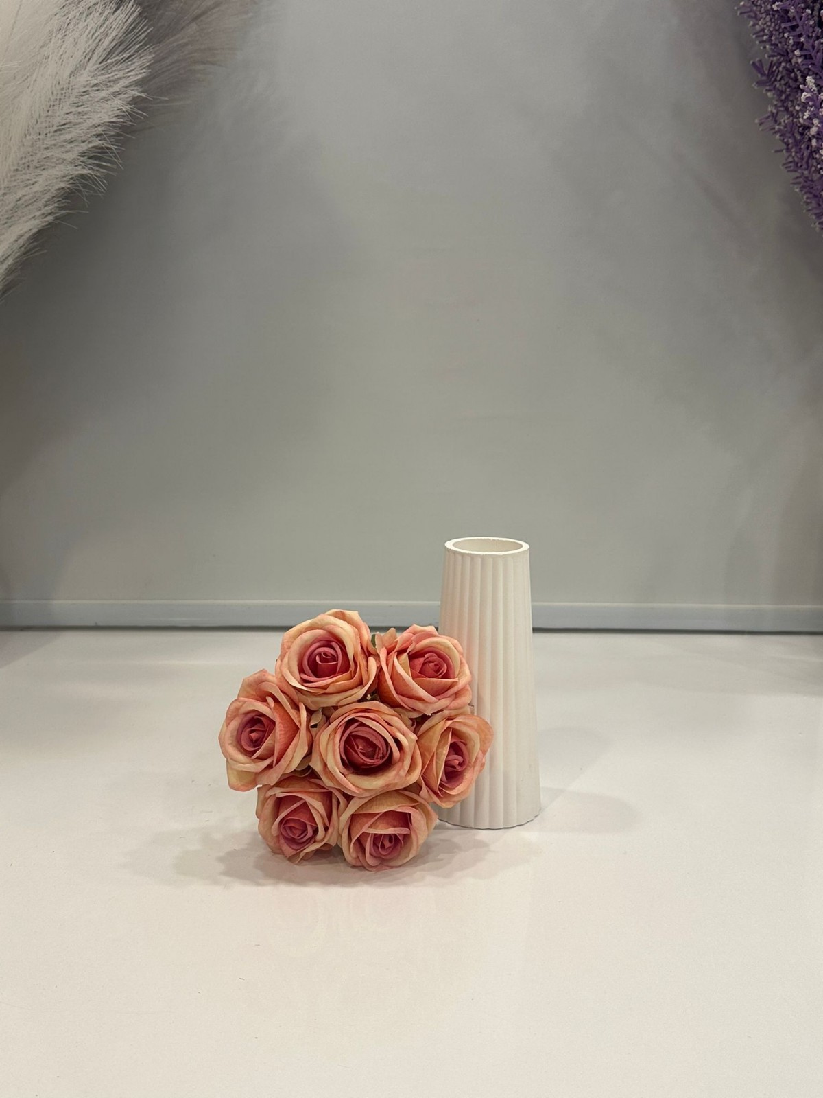 AÇIK EBRULİ GÜL DEMETİ YAPAY 7'Lİ 1.Cİ KALİTE 25 CM BOY AÇIK EBRULİ GÜL DEMETİ YAPAY 7'Lİ 1.Cİ KALİTE 25 CM BOY