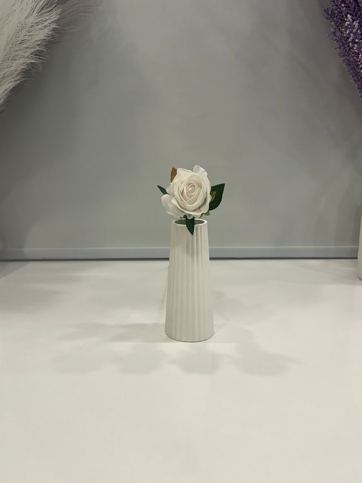 BEYAZ GÜL YAPAY 1.Cİ KALİTE TEKLİ 50 CM BOY BEYAZ GÜL YAPAY 1.Cİ KALİTE TEKLİ 50 CM BOY