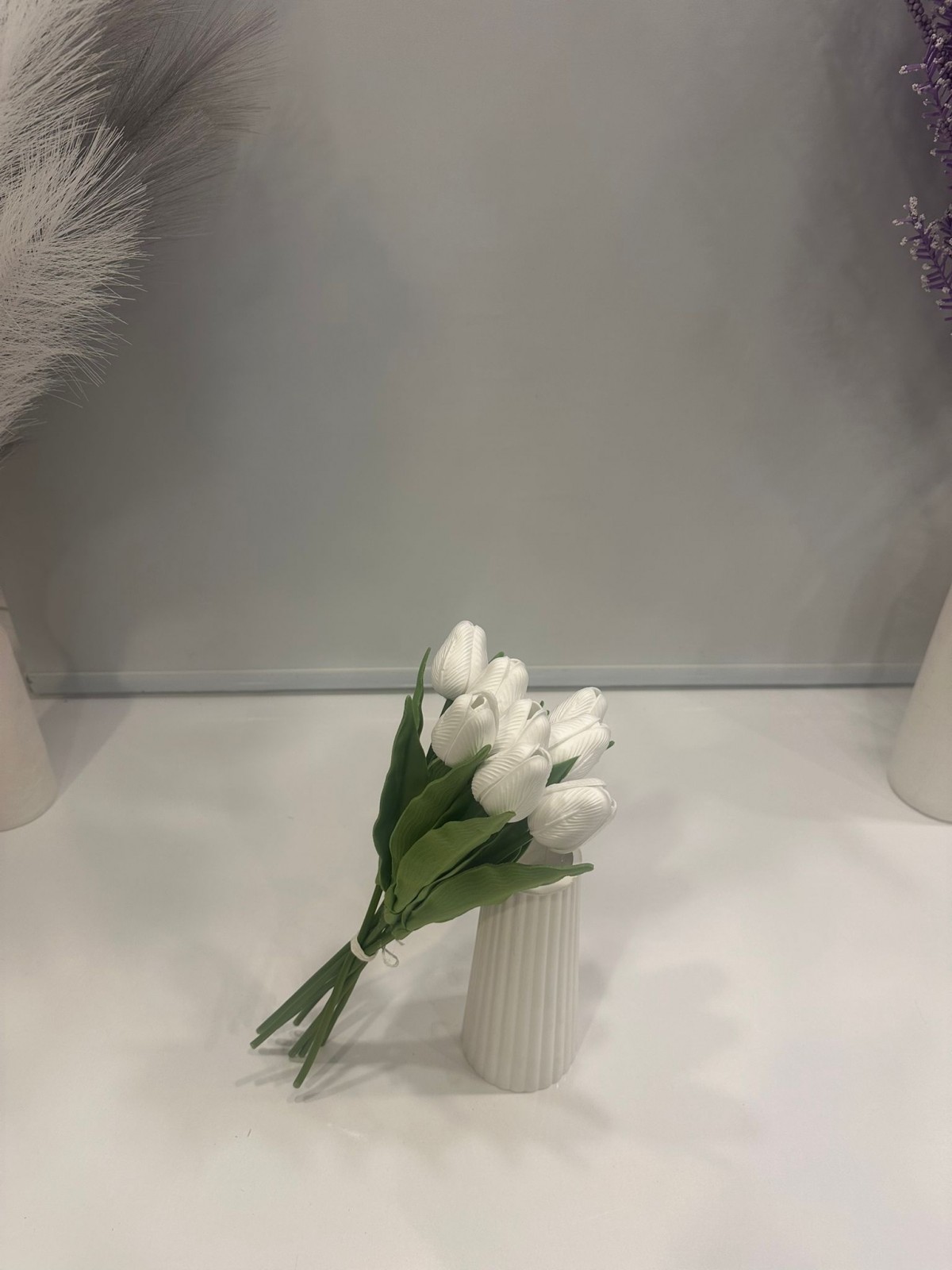 BEYAZ LATEX YAPAY LALE DEMETİ 8 Lİ BOY 32 CM