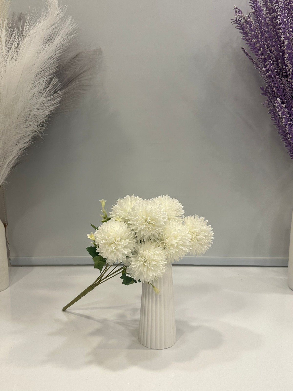 KIRIK BEYAZ KRİZANTEM YAPAY 7 DALLI , BOY 42 CM KIRIK BEYAZ KRİZANTEM YAPAY 7 DALLI , BOY 42 CM