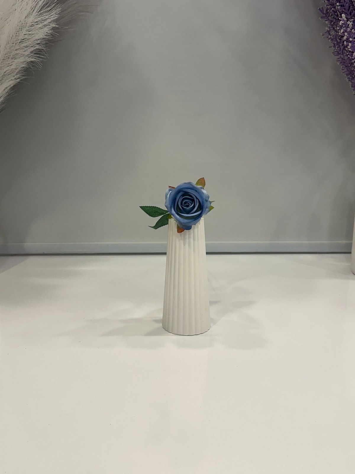 MAVİ GÜL YAPAY 1.Cİ KALİTE TEKLİ 50 CM BOY MAVİ GÜL YAPAY 1.Cİ KALİTE TEKLİ 50 CM BOY