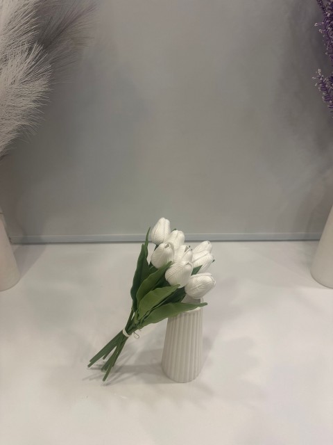 BEYAZ LATEX YAPAY LALE DEMETİ 8 Lİ BOY 32 CM