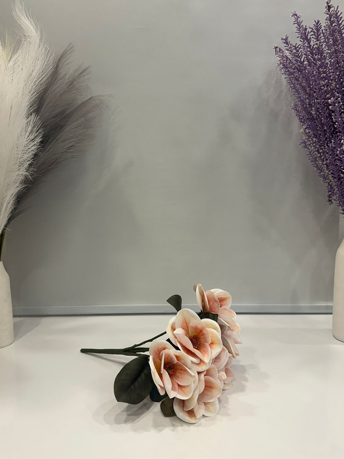 SOMON ISLAK MANOLYA YAPAY DEMET 6 KAFALI BOY 40 CM SOMON ISLAK MANOLYA YAPAY DEMET 6 KAFALI BOY 40 CM